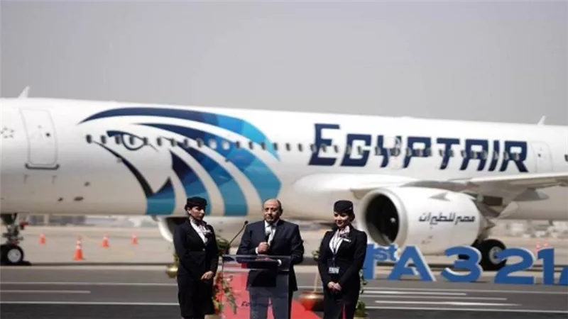 وزير الطيران يشهد مراسم تسليم أولى طائرات الإيرباص A321 NEO (صور)