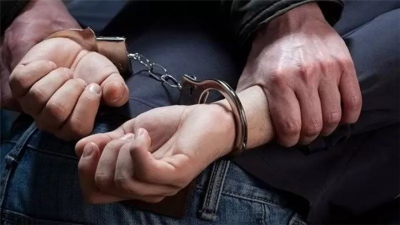 إصابة طالبة أثناء مشاجرة مع صديقتها بالفيوم