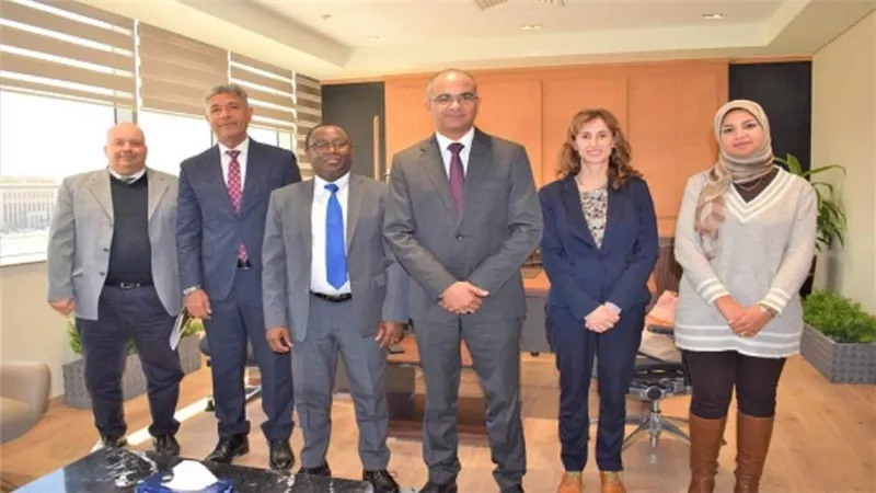 نائب وزير الإسكان يتابع مع ممثلي بنك التنمية الإفريقي موقف المشروعات المشتركة (صور)