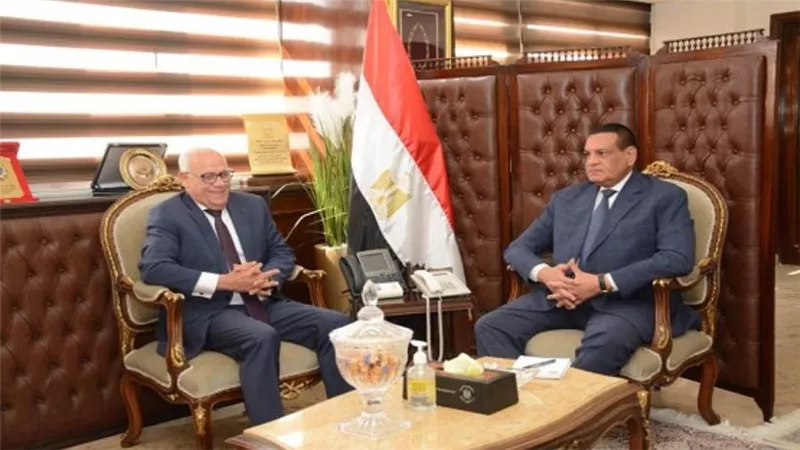 وزير التنمية المحلية يتابع مع محافظ بورسعيد معدلات تنفيذ المشروعات التنموية والخدمية
