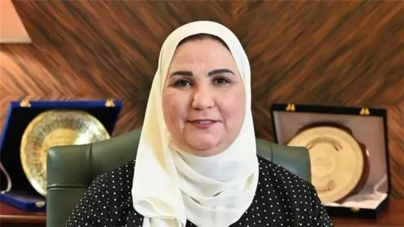 وزيرة التضامن الاجتماعي تفتتح معرض 