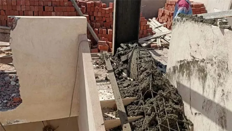 جهاز مدينة بدر يشن حملة لإزالة مخالفات بناء بقطعتي أرض بالمدينة ويصادر المواد المستخدمة (صور)