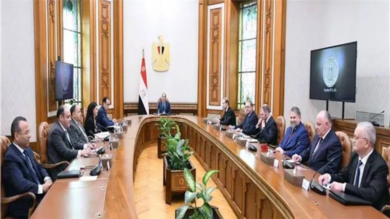 الرئيس السيسي يستقبل وفدا روسيا رفيع المستوى لبحث العلاقات الاقتصادية