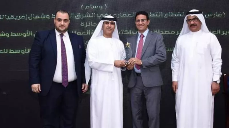 تكريم الدكتور حميد الرجوي بوسام فارس الإنجاز في قطاع العقارات