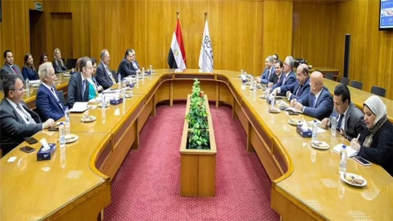 اقتصادية قناة السويس تناقش سبل التعاون مع غرفة التجارة الأمريكية اليونانية (صور)
