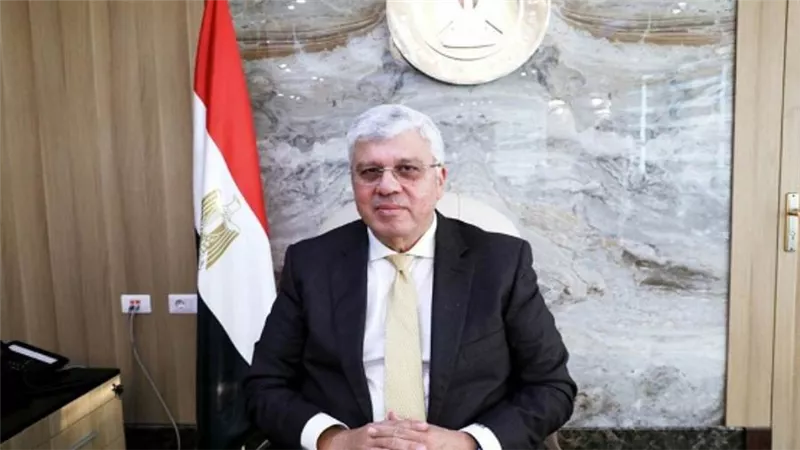 التعليم العالي تواصل ملاحقة الكيانات الوهمية وتغلق كيانا وهميا بالجيزة