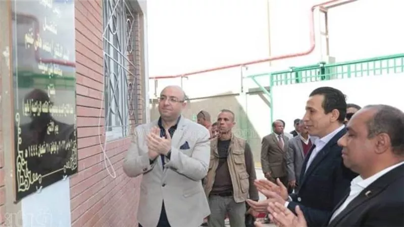 محافظ بني سويف يفتتح خطوطا جديدة بمنطقة كوم أبو راضي الصناعية 