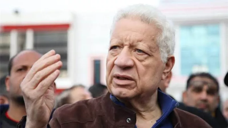 خروج مرتضى منصور من السجن ويتناول الإفطار مع اسرته