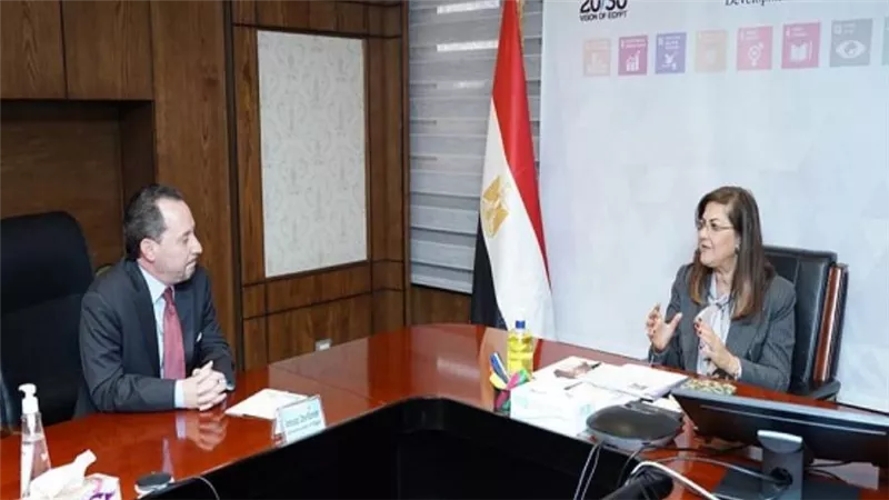 وزيرة التخطيط تلتقي القائم بأعمال السفير الأمريكي بالقاهرة (صور)
