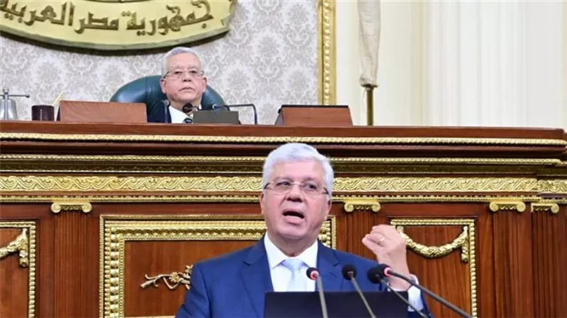 عاشور يكشف أمام البرلمان تفاصيل الاستراتيجية الوطنية للتعليم العالي والبحث العلمي 