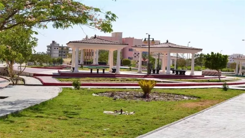 وزير الإسكان يتابع مشروعات مدينة أسيوط الجديدة (صور)