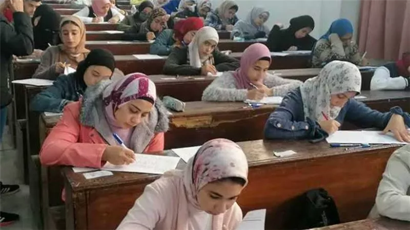 مواعيد امتحانات الفصل الدراسي الثاني 2023 بالمدارس والجامعات