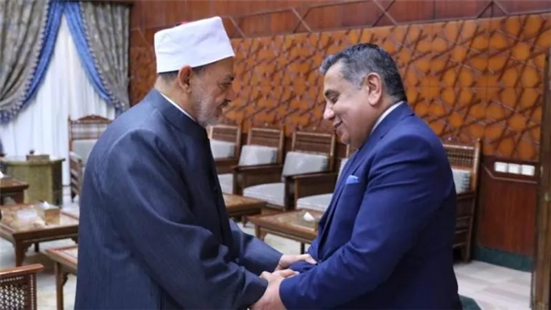 في 10 رسائل مباشرة شيخ الأزهر يبرئ الدين من اتهامات صناعة الحروب والصراعات في العالم 