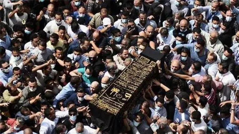 بسبب جلوسه على موتوسكيل.. تشييع جثمان شاب قتل غدراً على يد بلطجي بالدقهلية
