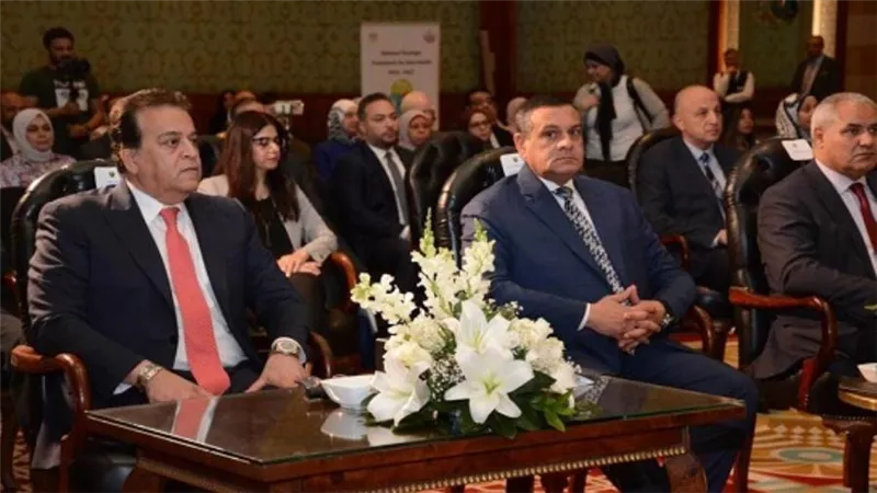 وزير التنمية المحلية: الحكومة تبنت خطة طموحة لتحسين نوعية الحياة وتوفير الخدمات الصحية عالية الجودة للمواطنين (صور)