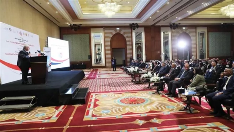 وزير التعليم العالي يؤكد حرص الوزارة على تمويل العديد من المشروعات البحثية لخدمة 