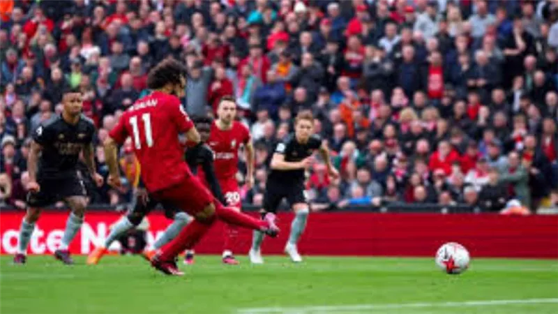 ليفربول يتعادل مع أرسنال بثنائية في مباراة مثيرة بالدوري الإنجليزي