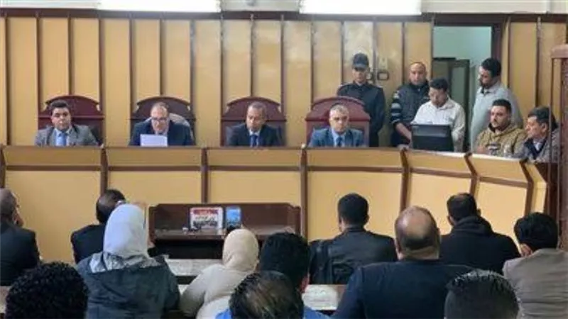 السجن 5 سنوات لمتهمين لحيازتهم الحشيش وسلاح أبيض في مدينة نصر