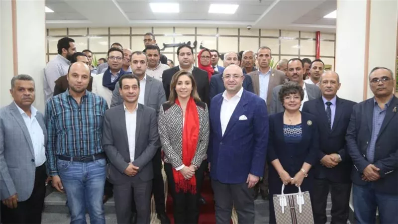 وزيرة الثقافة : إدراج مسرح قصر ثقافة ببا ضمن مشروع 