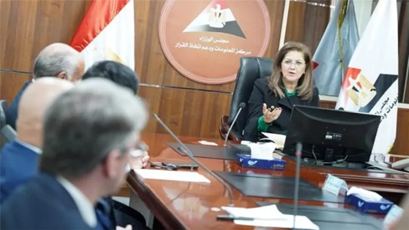 وزيرة التخطيط ورئيس مجلس إدارة الصندوق السيادي تتابع عملية تطوير مبنى وزارة الداخلية بوسط البلد (صور)