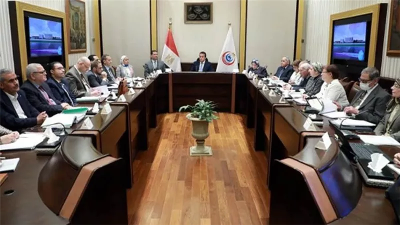 وزير الصحة يترأس اجتماع الجمعية العامة للشركة العربية للصناعات الدوائية والمستلزمات الطبية 