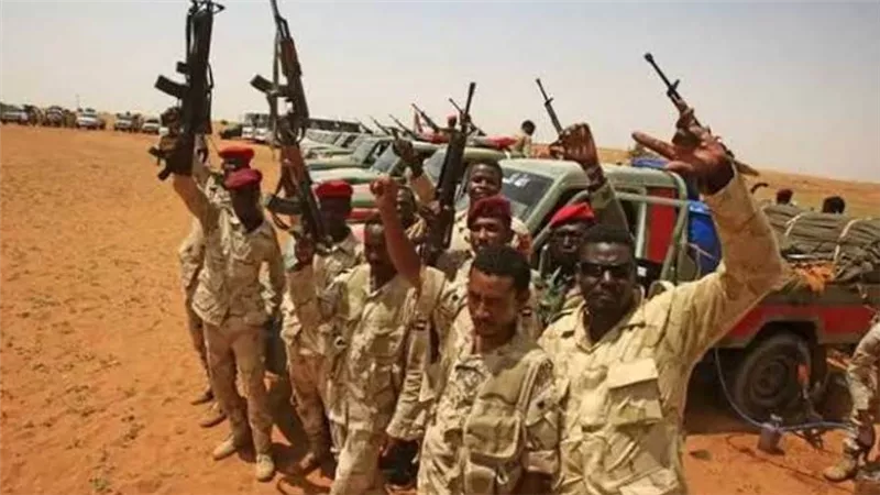 وزارة الهجرة تتابع أوضاع الجالية المصرية والطلاب في السودان