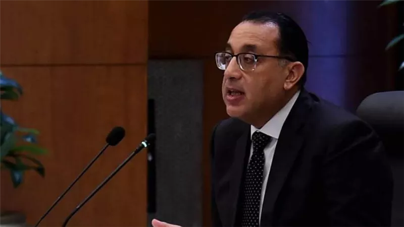 رئيس الوزراء يستعرض تقريرًا عن أنشطة وزارة الثقافة