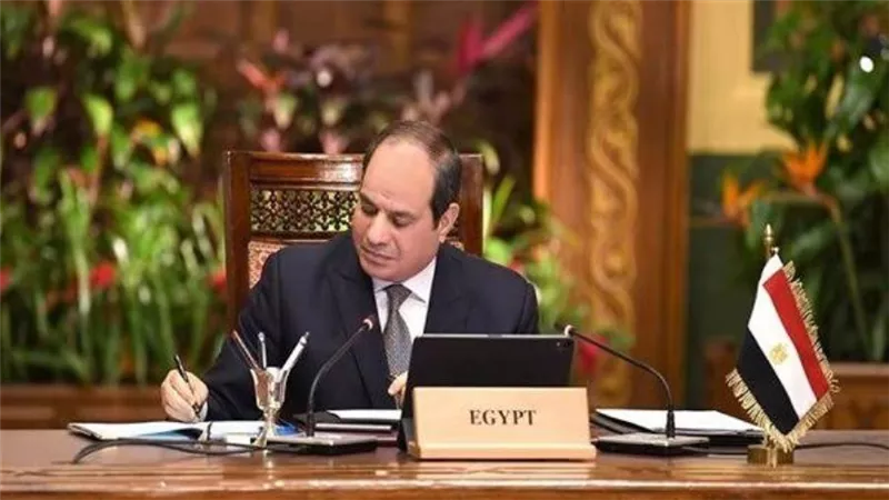 السيسي يهنىء رئيسي تونس والجزائر هاتفيا بمناسبة حلول عيد الفطر المبارك