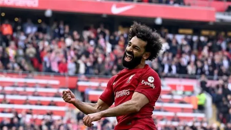 صلاح ينقذ ليفربول ويمنحه 3 نقاط غالية بالفوز على نوتنجهام في الدوري الإنجليزي