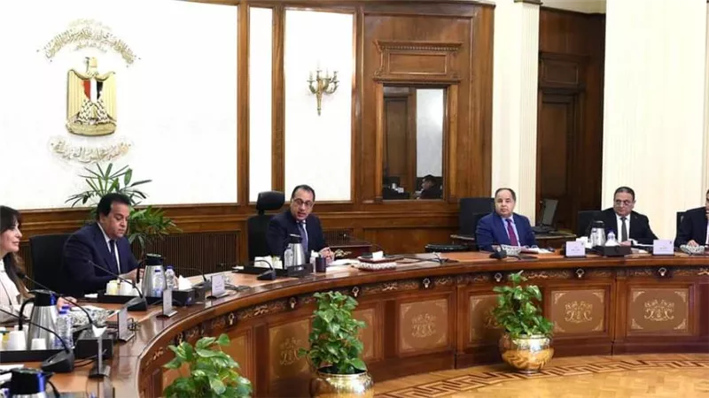 رئيس الوزراء يستعرض نتائج الدراسة الاكتوارية لمنظومة التأمين الصحي الشامل