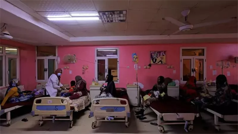 الرصاص يخترق قسم الأطفال بمستشفى في الخرطوم 
