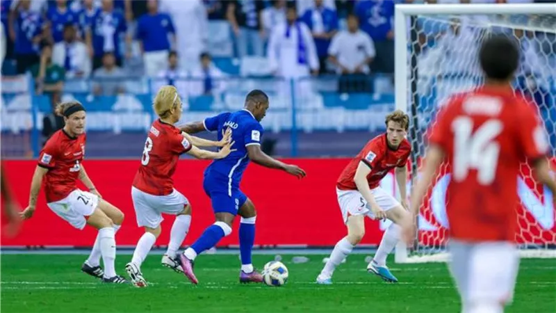 الهلال السعودي يتعادل مع أوراوا الياباني في ذهاب نهائي أبطال آسيا