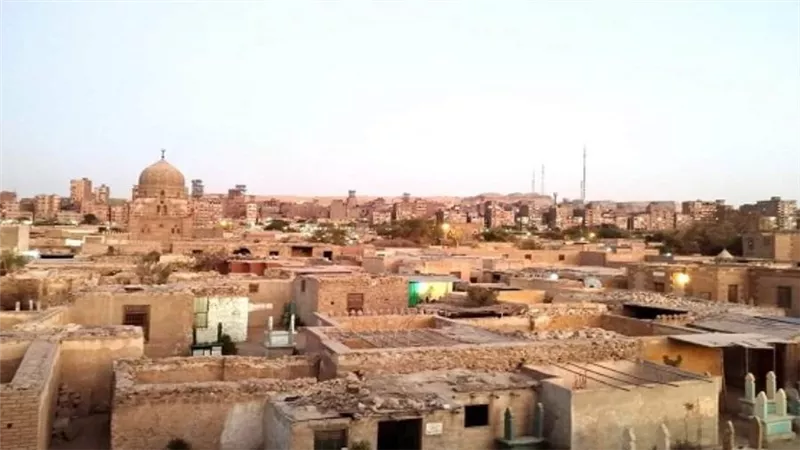 مدير إدارة جبانات القاهرة يكشف حقيقة إزالة مقابر السيدة نفيسة والإمام الشافعي 