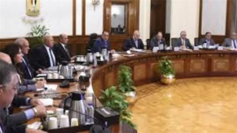 رئيس الوزراء: نعمل على وضع حلول غير تقليدية لحل مشكلات المستثمرين