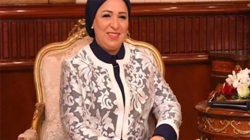السيدة انتصار السيسي تهنئ الشعب المصري بعيد تحرير سيناء