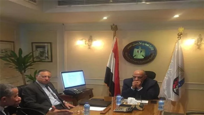 وزير قطاع الأعمال: لدينا اقتصاد قوي قادر على مواجهة الأزمات بفضل تنوع مكوناته (صور)            