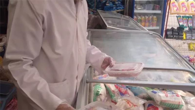 ضبط 4000 عبوة عصيرو١٦٠ كيلو جرام جبنة رومي غير صالحة للاستخدام بالغربية