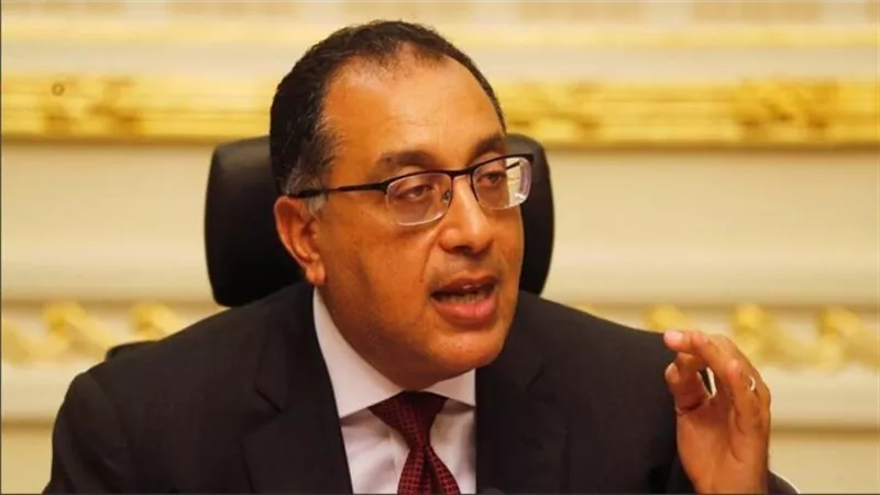مدبولي يستعرض تقريرًا حول الاستثمارات الصينية للمنطقة الاقتصادية بقناة السويس 