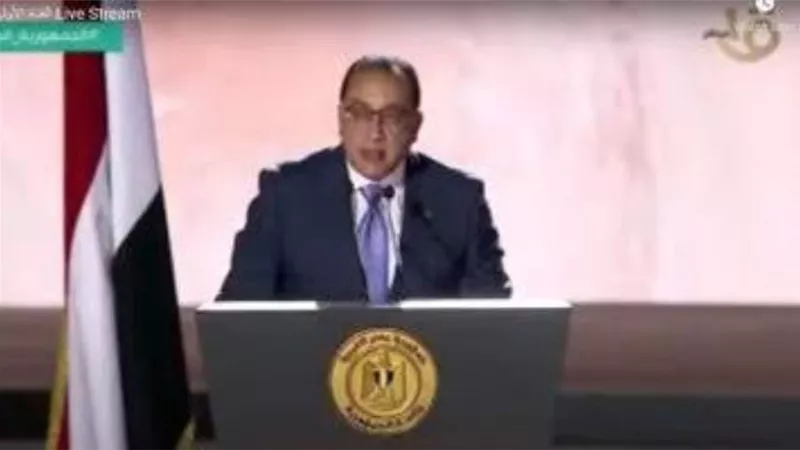 رئيس الوزراء: نعمل على توفير حياة كريمة للمواطن المصري