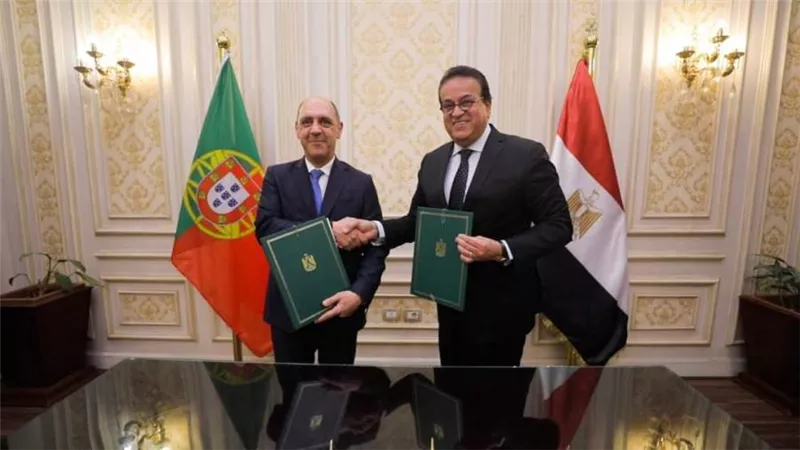 وزير الصحة ونظيره البرتغالي يوقعان بروتوكول تعاون مشترك بين البلدين لتعزيز قدرات القطاع الصحي والدوائي