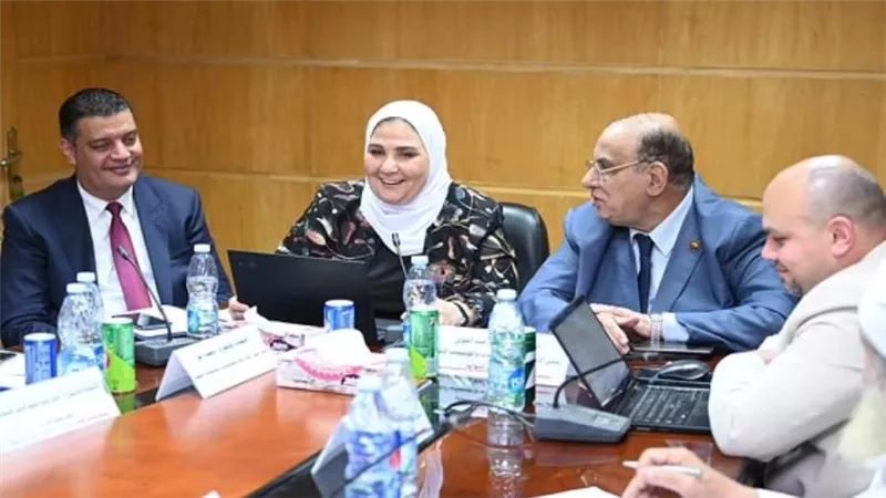القباج تشهد الاجتماع الأول للاتحاد العام للجمعيات الأهلية عقب إعادة تشكيله وتجديد رئاسة الدكتور طلعت عبد القوي (صور)