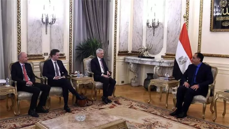 مساعد وزير الخارجية يشيد بالعلاقات الاستراتيجية بين مصر وفرنسا