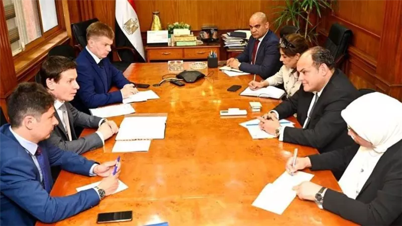 وزير التجارة والصناعة يستعرض مع نظيره الأوراسي تطور مفاوضات اتفاق التجارة الحرة بين مصر والاتحاد الاقتصادي الأوراسي