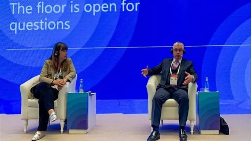 رئيس المنطقة الاقتصادية يشارك في الاجتماع السنوي للبنك الأوروبي لإعادة الإعمار والتنمية بأوزبكستان (صور)