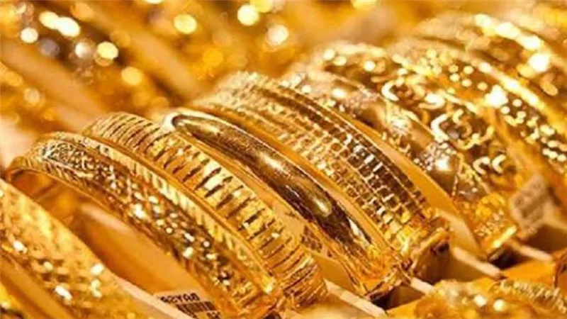 أسعار الذهب تنخفض مساء اليوم الخميس .. عيار 21 يهبط إلى 2200 جنيه
