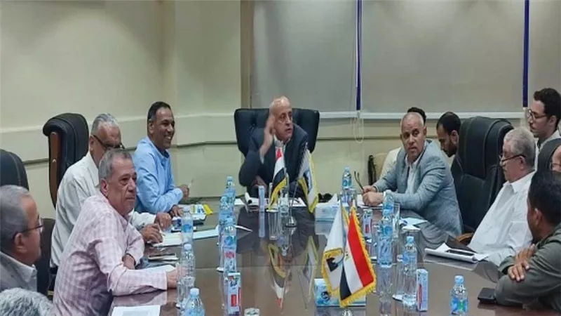 مسئولو 