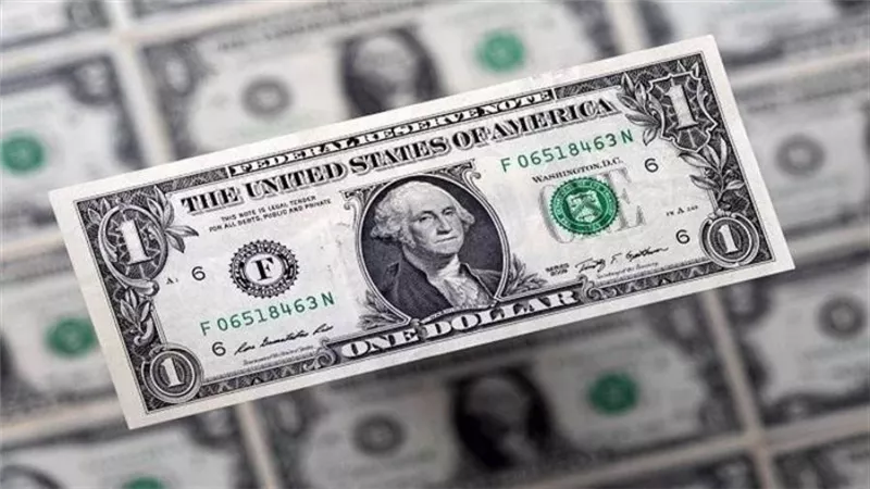 آخر تطورات سعر الدولار بمنتصف تعاملات اليوم 