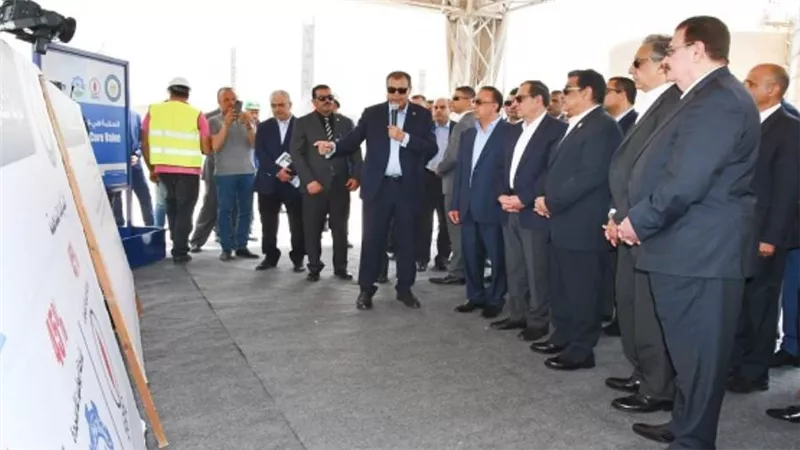 وزير البترول يضع حجر الأساس لشركة شمال أبوقير للمغذيات الزراعية (صور)