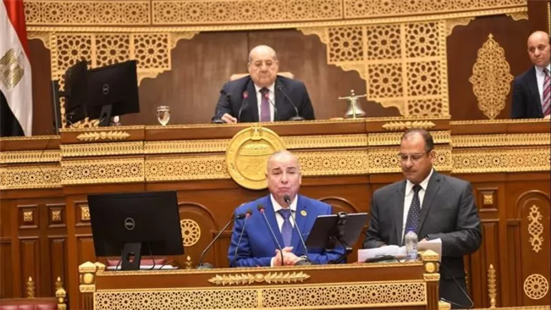مجلس الشيوخ يحيل تقرير دراسة صناعة الدواء لرئيس الجمهورية 