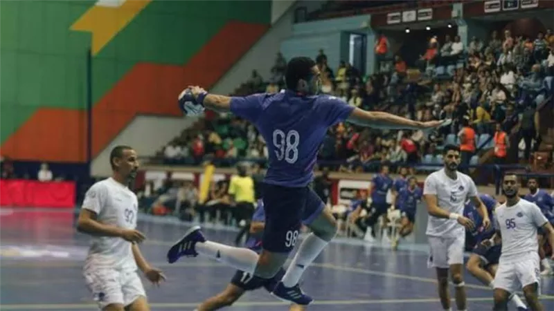 رجال يد الأهلي يفوز على رجاء أغادير 40-16 ببطولة كأس الكؤوس